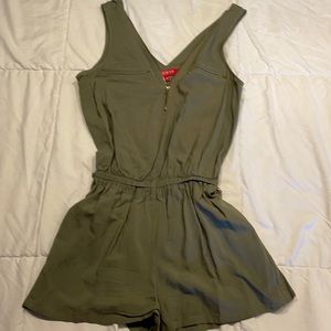Dark green guess romper